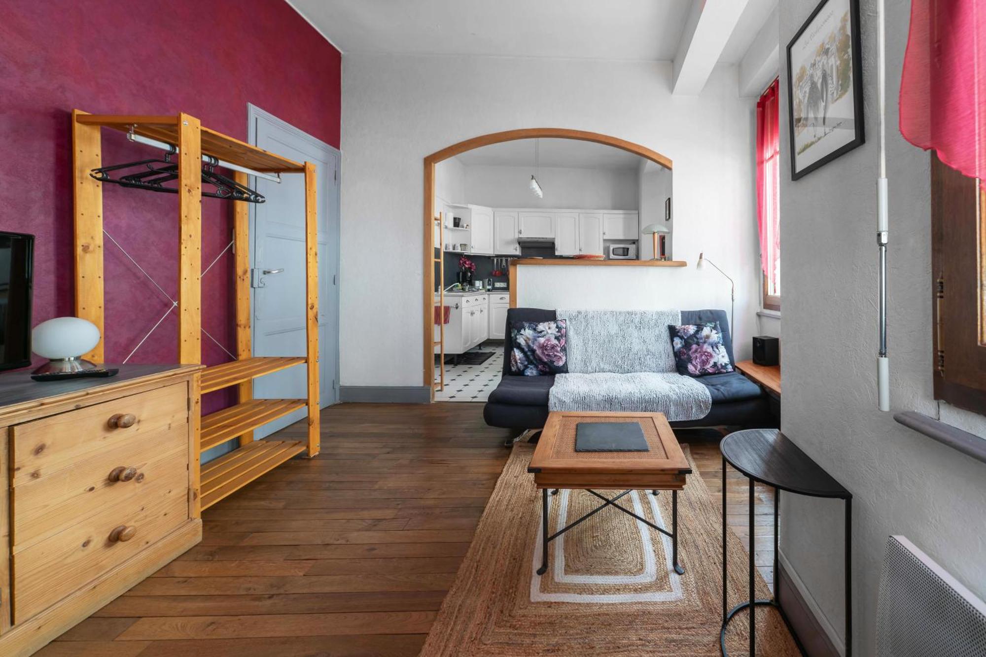 Le Lasteyras - Appartement Charmant En Centre Ville Виши Экстерьер фото